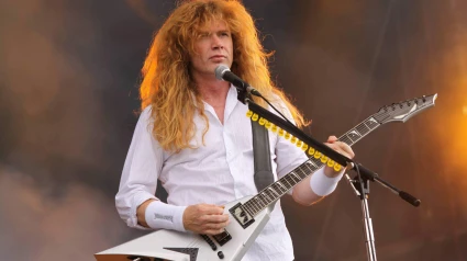 2MRYJTB Dave Mustaine of the American heavy metal band Megadeth performs live during the 2010 Download Festival held at Donington Park in Derby. Megadeth, who formed in 1983 after guitarist and vocalist Dave Mustaine left the heavy metal band Metallica, are currently working on their 13th studio album set for a 2011 release. Derby, UK. 06/12/10.