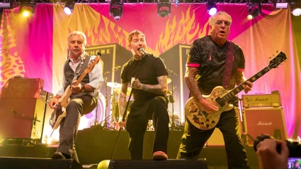 2Y69JEW Manchester, England, 24th September, 2024. The Sex Pistols and Frank Carter headlining Manchester Academy on their 'Never Mind The Bollocks' UK tour. Credit: Izzy Clayton/Alamy Live News