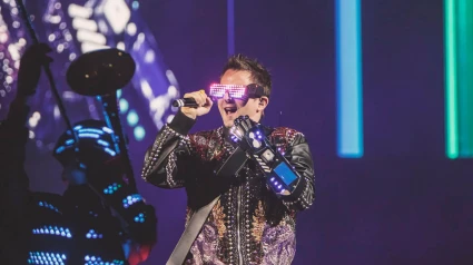 2JBN2CH Matt Bellamy of Muse band performs live on stage during their Simulation Theory tour at Olimpico stadium in Rome.