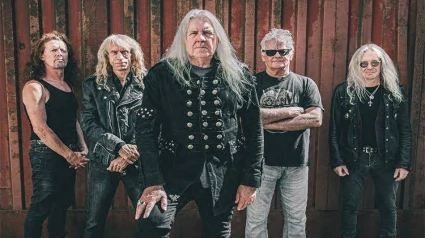 Biff Byford, cantante de Saxon, preocupa por su estado de salud: se someterá a una cirugía de emergencia