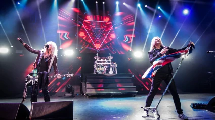 M9FD6H Def Leppard on stage during the Teenage Cancer Trust annual concert series, at the Royal Albert Hall, London.