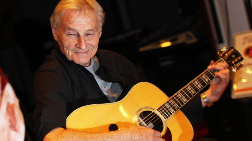 CAD7GK LEN GARRY of The Quarrymen, the British rock group that begat John Lennon in the early 1960s, rehearses at Gibson Guitar in New York City. They are going on a brief U.S. tour in support of what would have been John Lennon's 70th birthday (October 9, 2010)