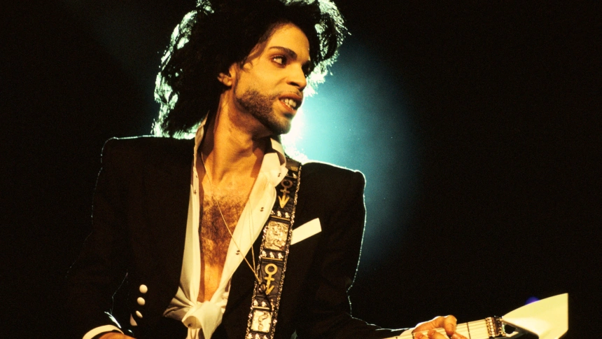 A5RBNF PRINCE IN "ROCK IN RIO" CONCERT, BRAZIL 1992