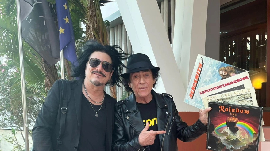 Mariskal junto a  Gilby Clarke en Ibiza
