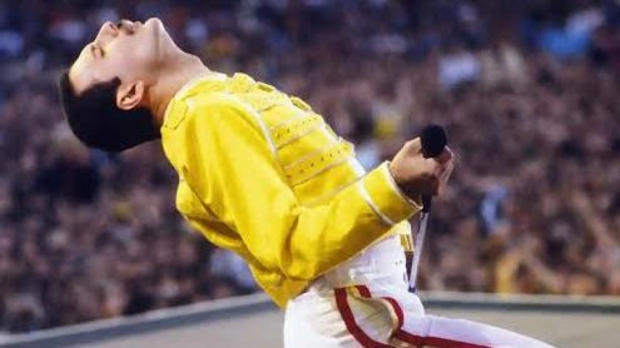 Freddie Mercury con Queen